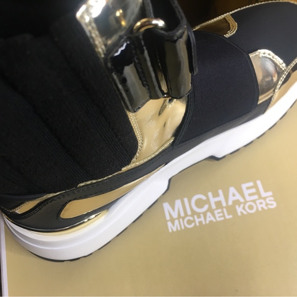 NWT Michael Kors Combo High Boot - Picture 4 of 5